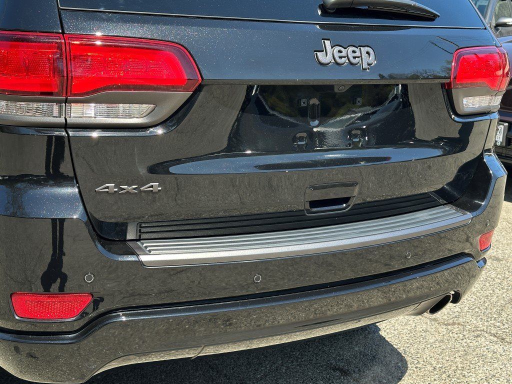 Vehicle image 5 of 35