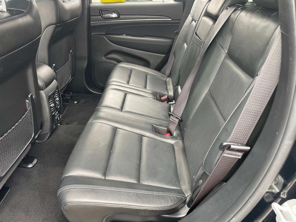 Vehicle image 16 of 34