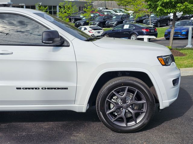 Vehicle image 10 of 40