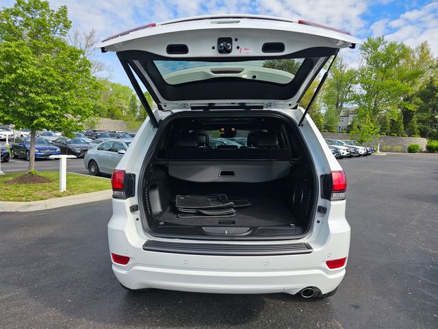 Vehicle image 12 of 40