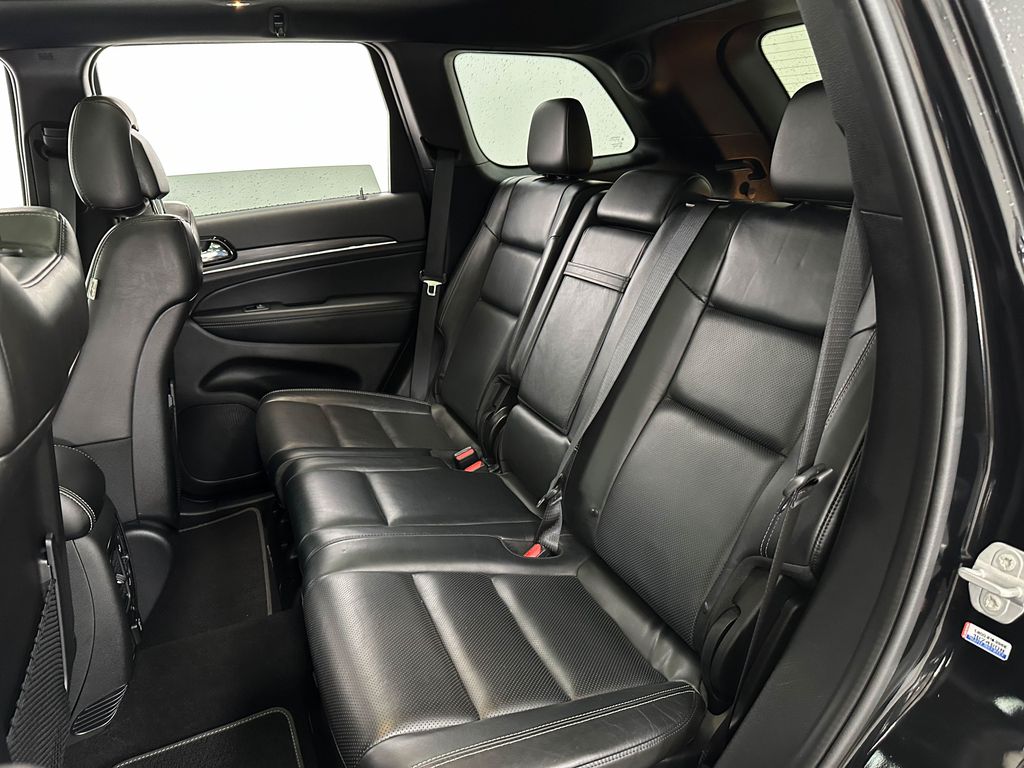 Vehicle image 19 of 38