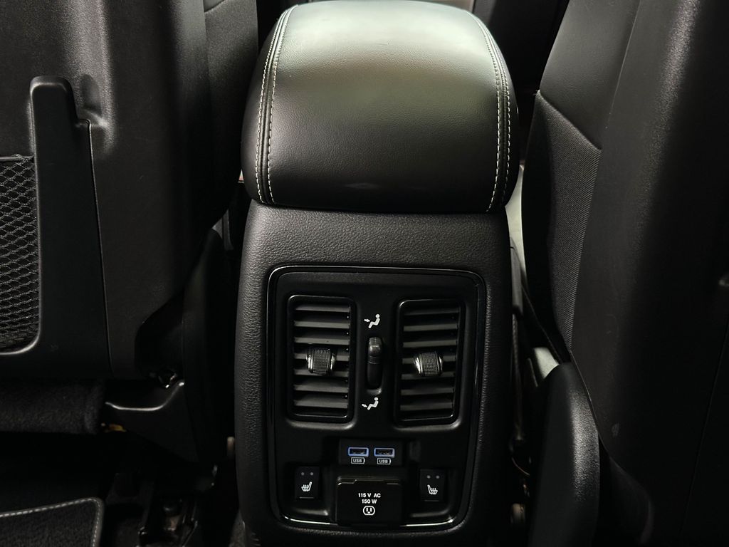Vehicle image 20 of 38