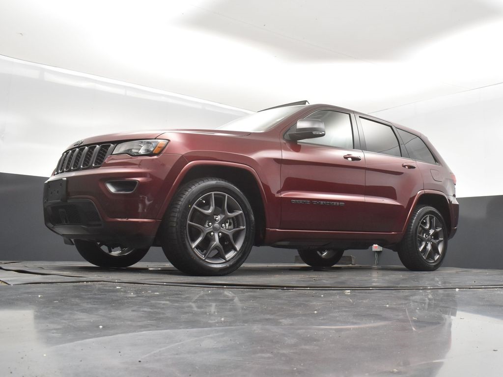 Vehicle image 21 of 54