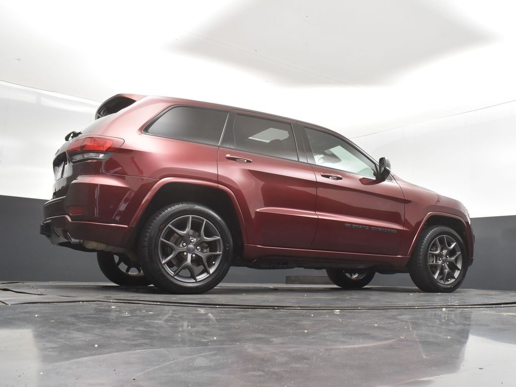 Vehicle image 15 of 54