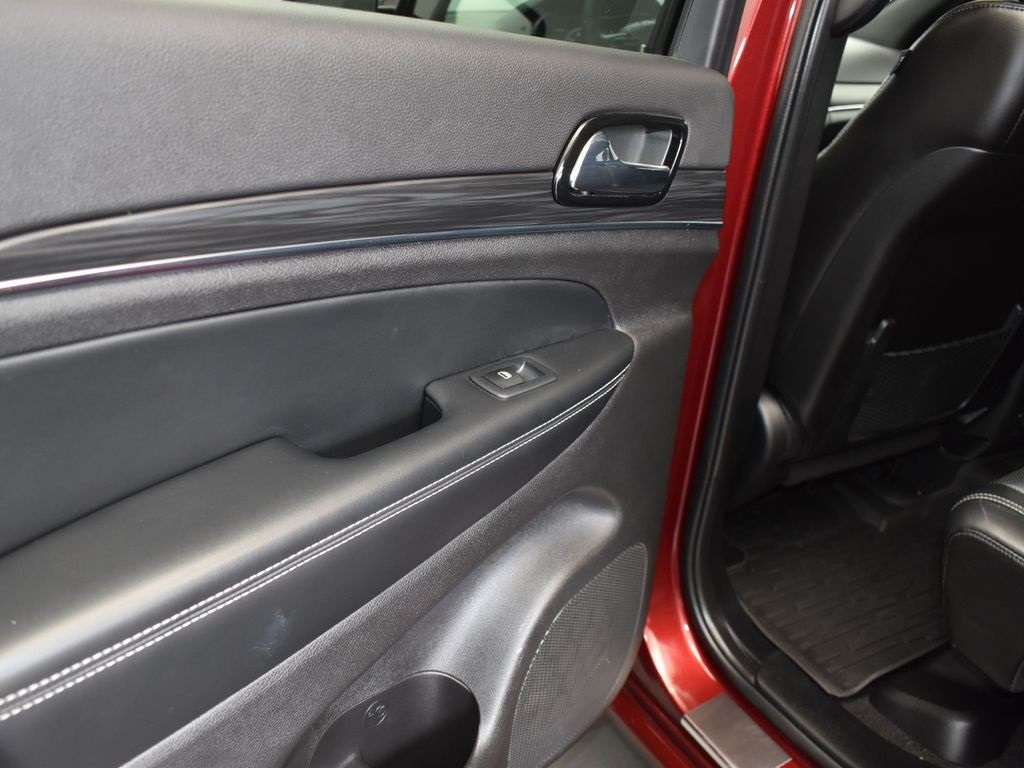 Vehicle image 36 of 54