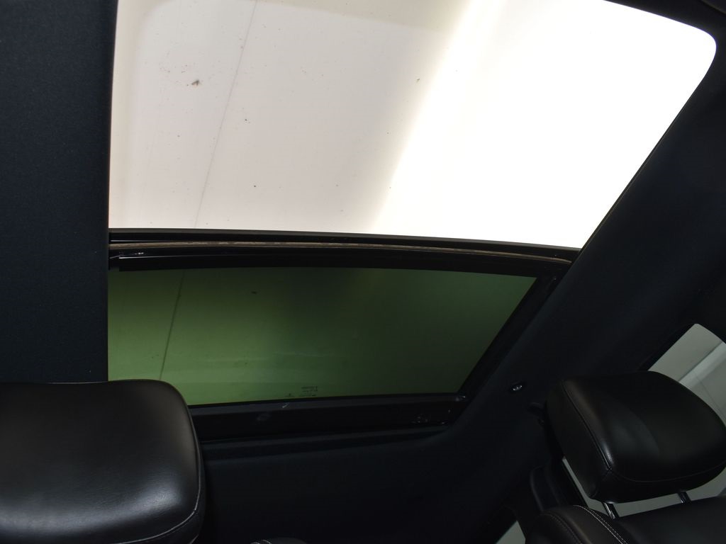 Vehicle image 47 of 54