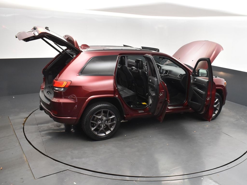 Vehicle image 18 of 54
