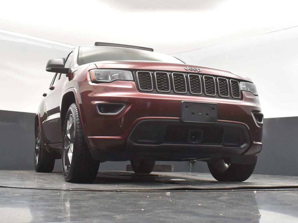 Vehicle image 11 of 54