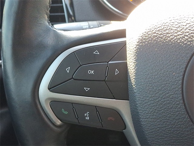 Vehicle image 22 of 33