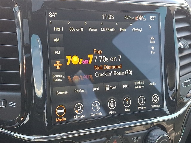 Vehicle image 17 of 33
