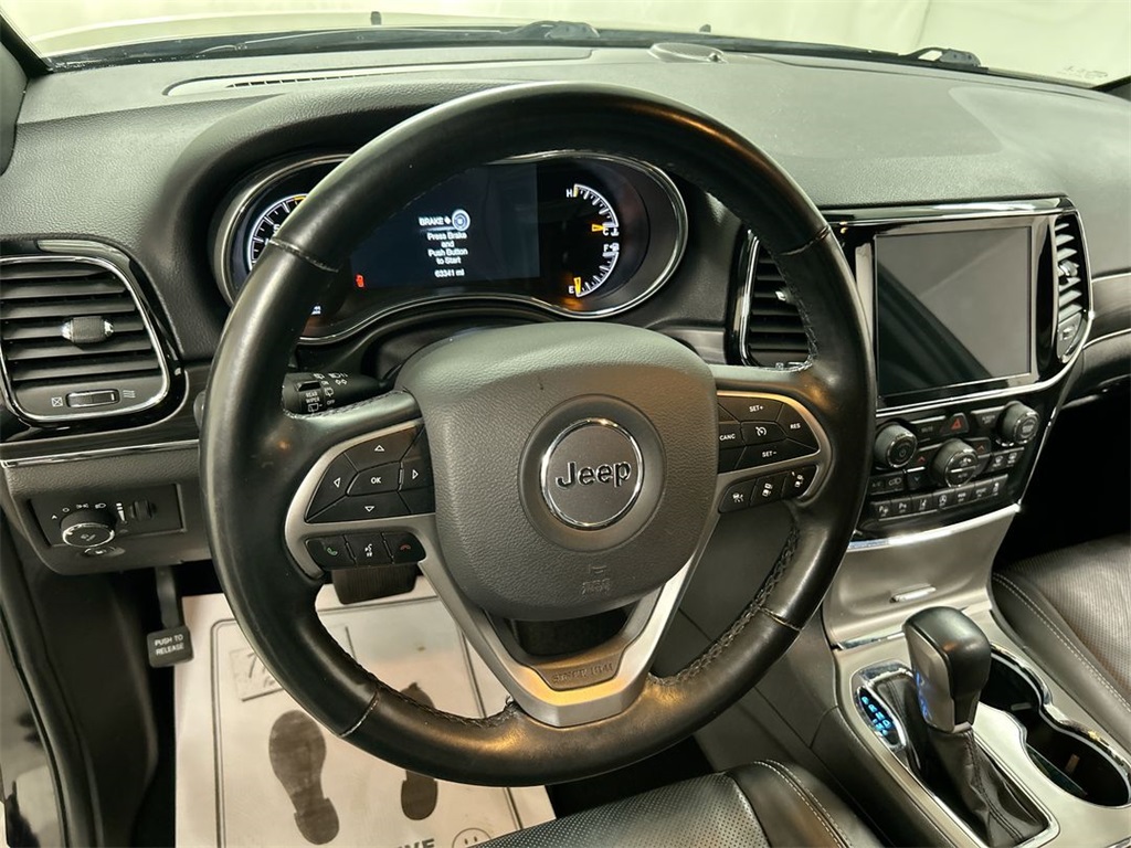 Vehicle image 8 of 31