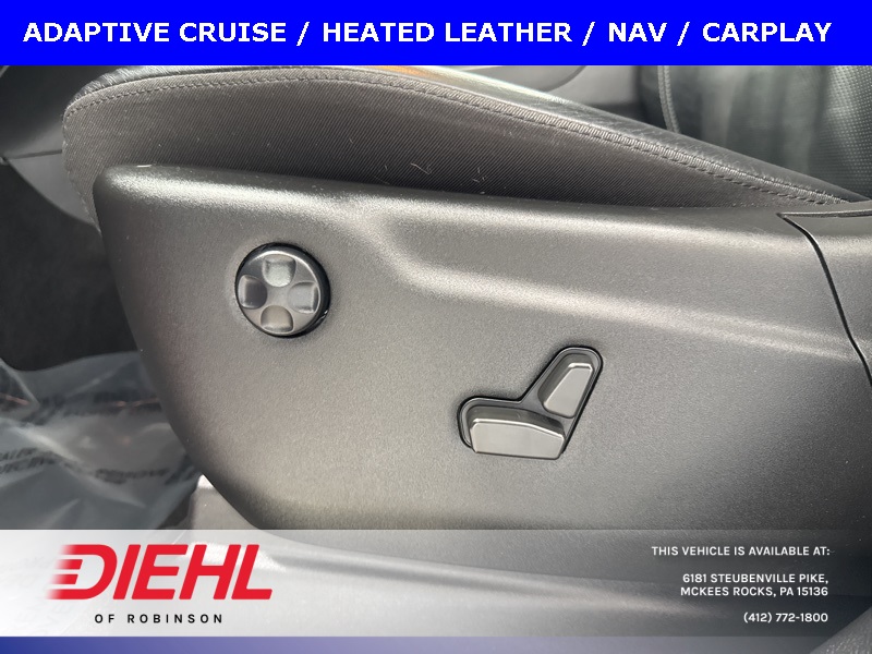 Vehicle image 27 of 40