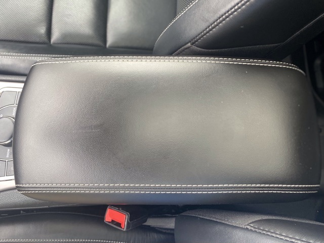 Vehicle image 26 of 30