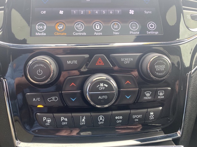 Vehicle image 22 of 30