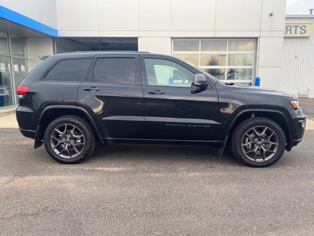 Vehicle image 4 of 30