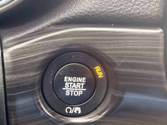 Vehicle image 15 of 30