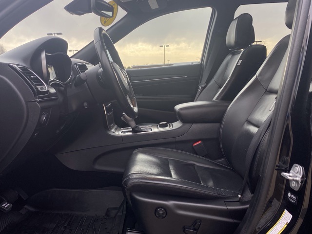 Vehicle image 9 of 30