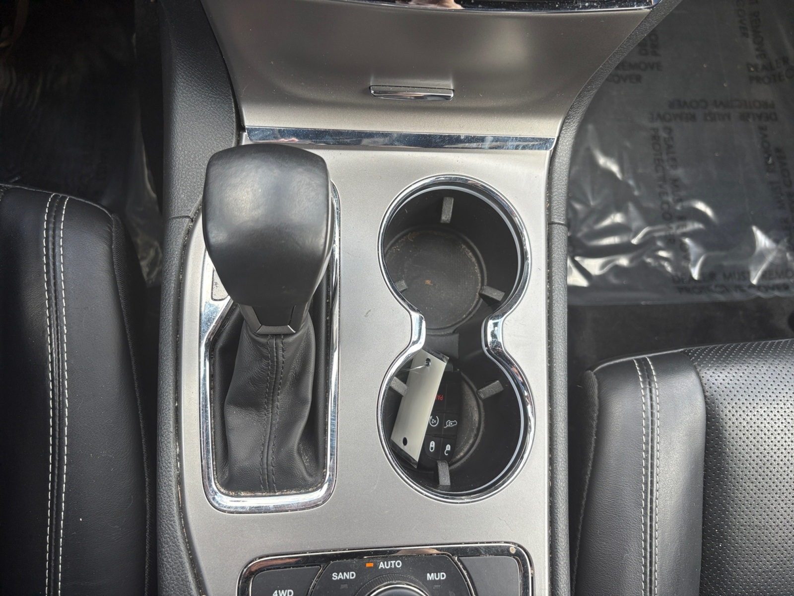 Vehicle image 14 of 34