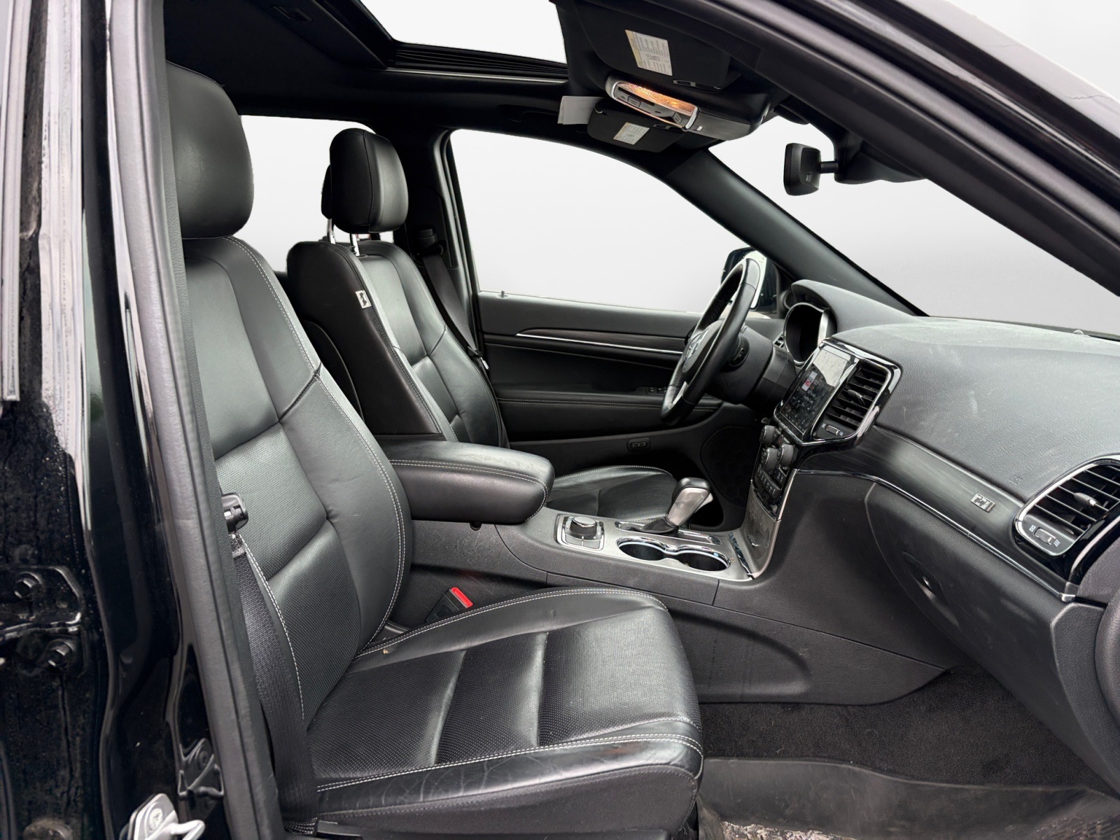 Vehicle image 34 of 34