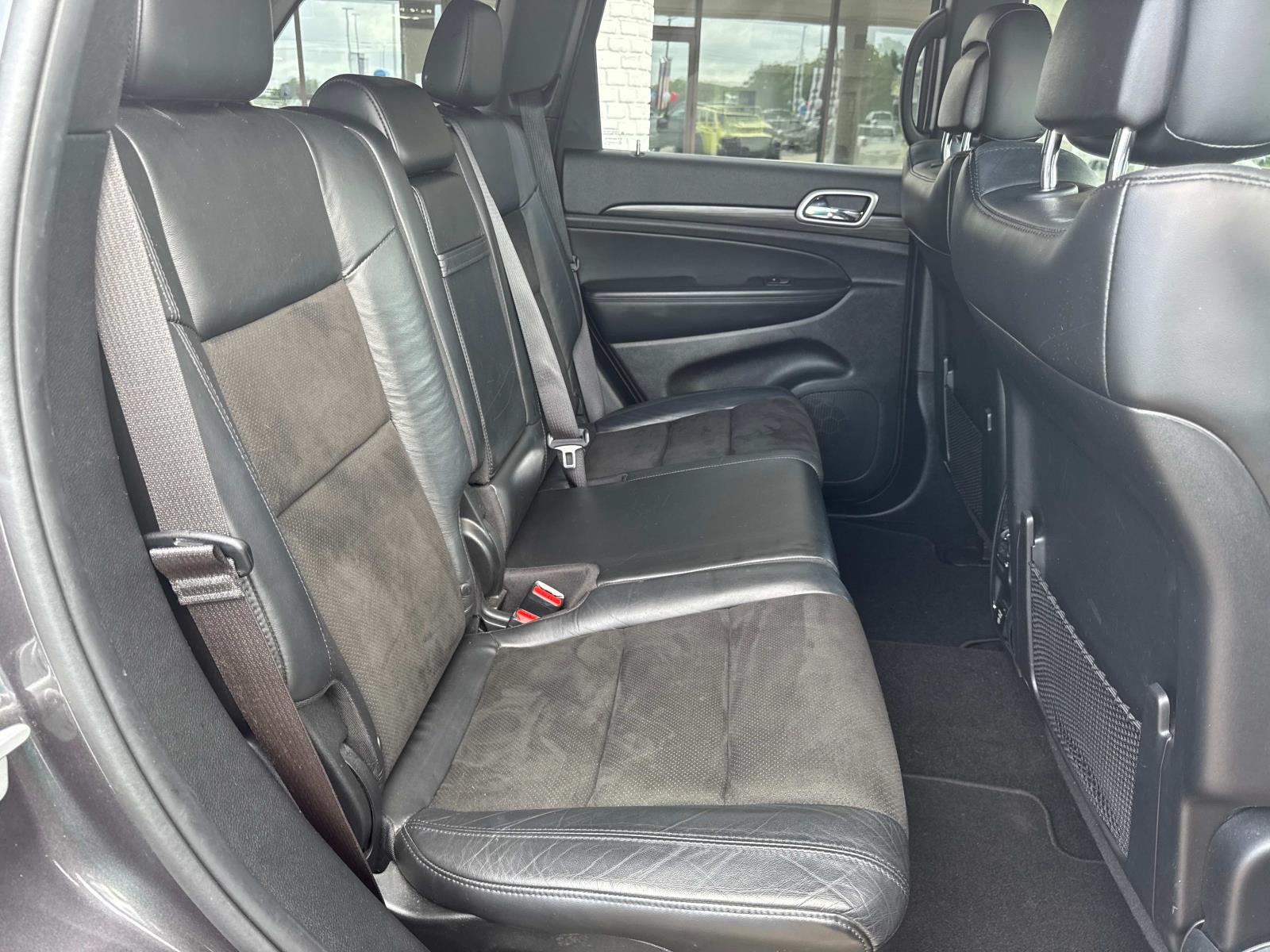 Vehicle image 9 of 27