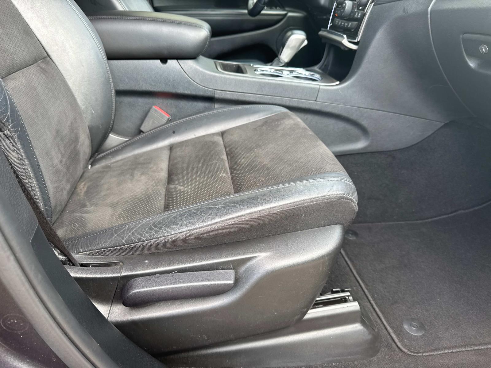 Vehicle image 11 of 27