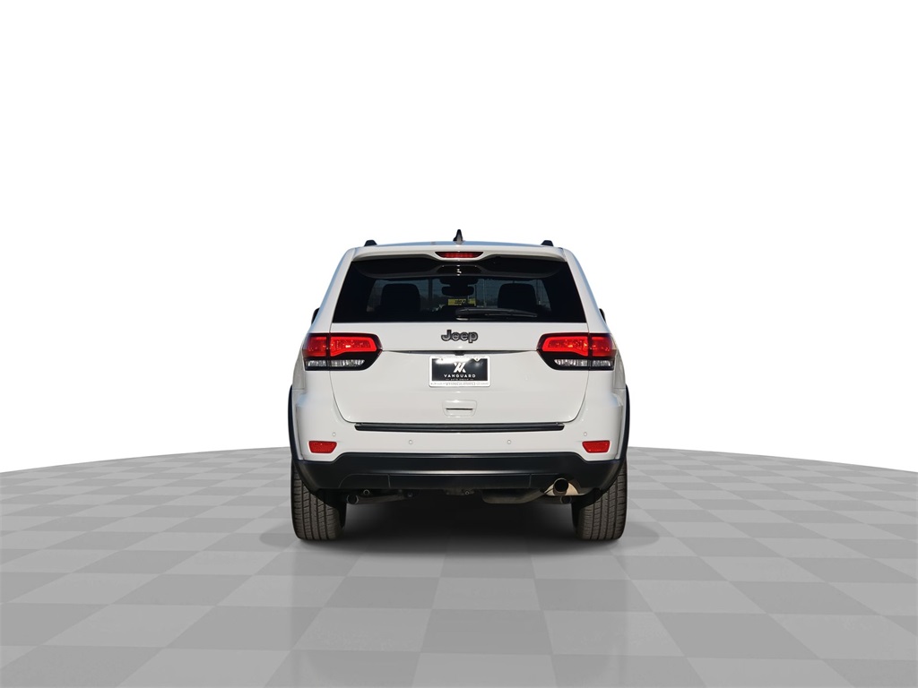Vehicle image 7 of 33