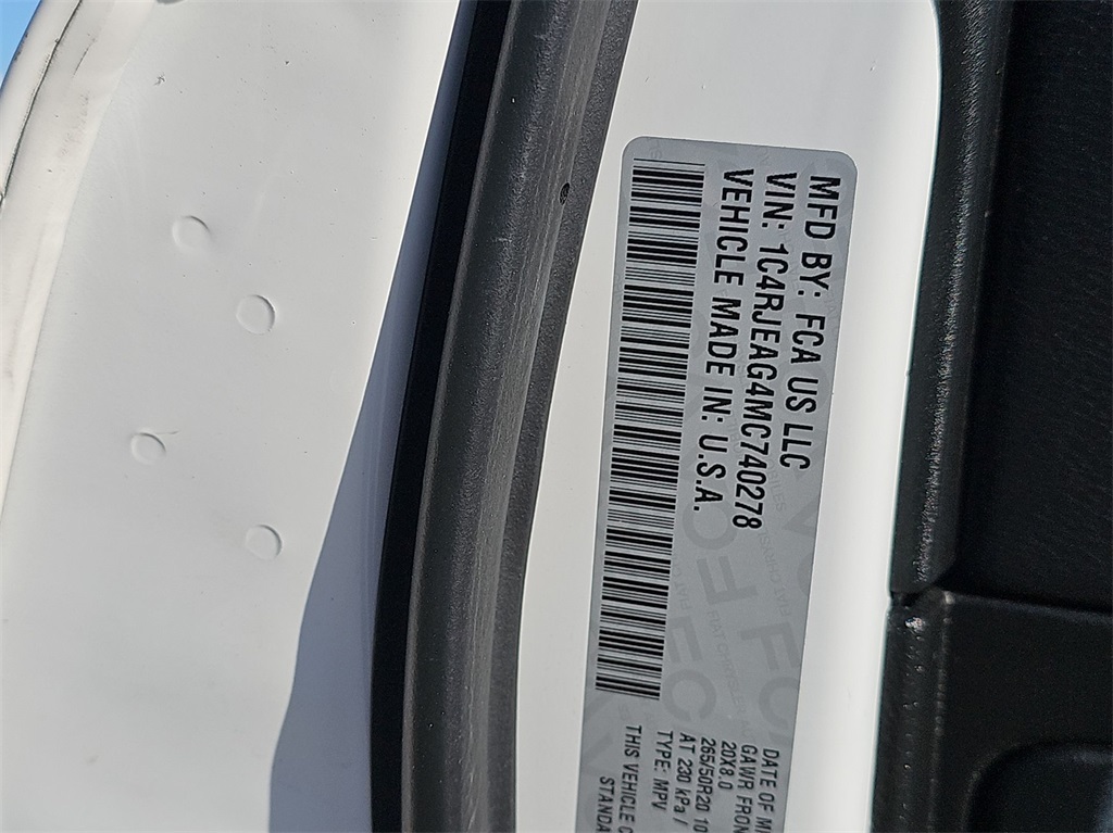Vehicle image 33 of 33