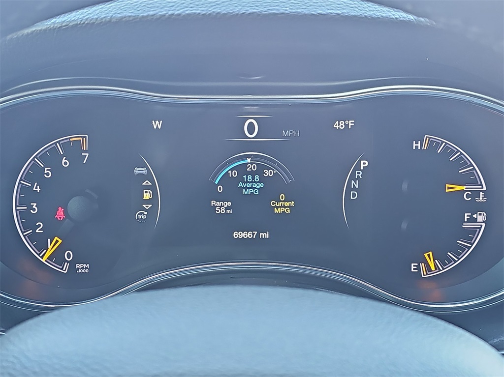 Vehicle image 11 of 33