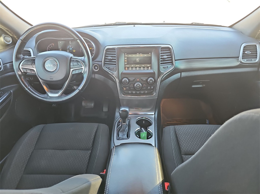 Vehicle image 20 of 33
