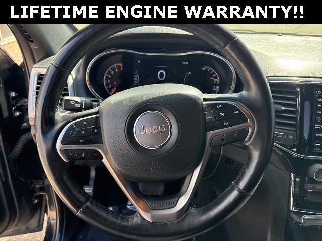 Vehicle image 17 of 32