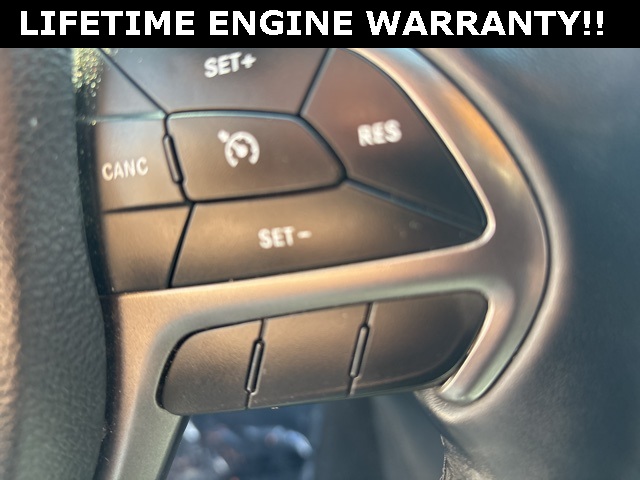 Vehicle image 16 of 32