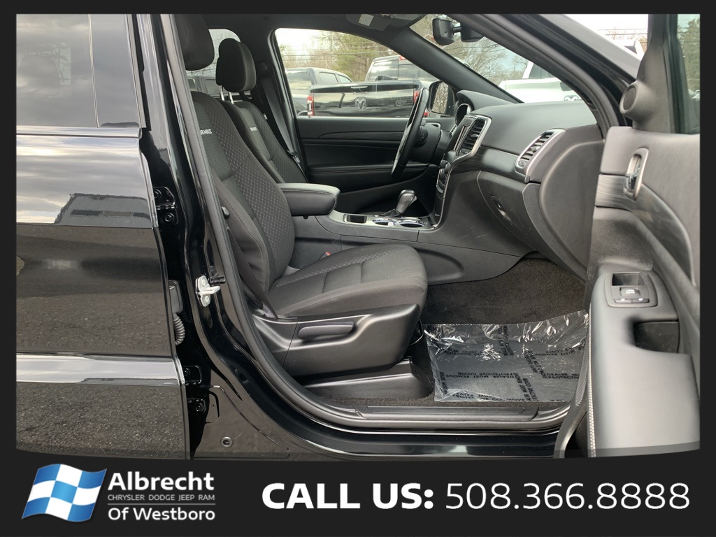 Vehicle image 15 of 27