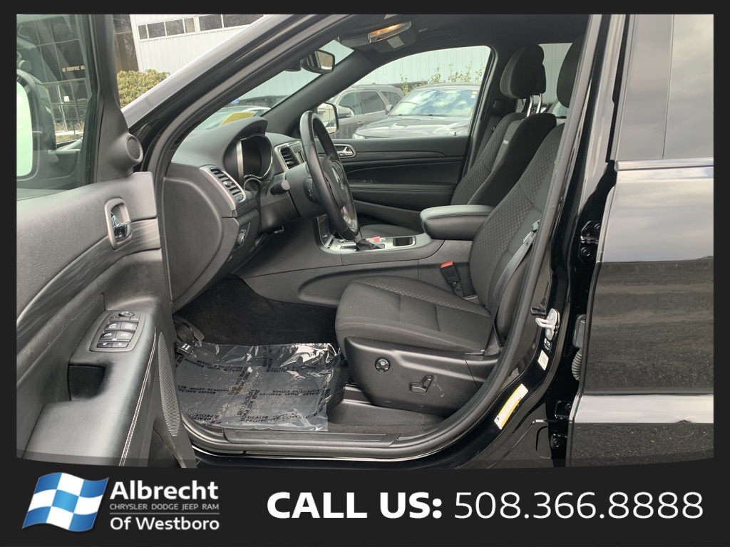 Vehicle image 9 of 27