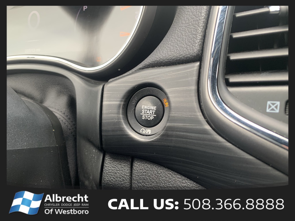Vehicle image 22 of 27