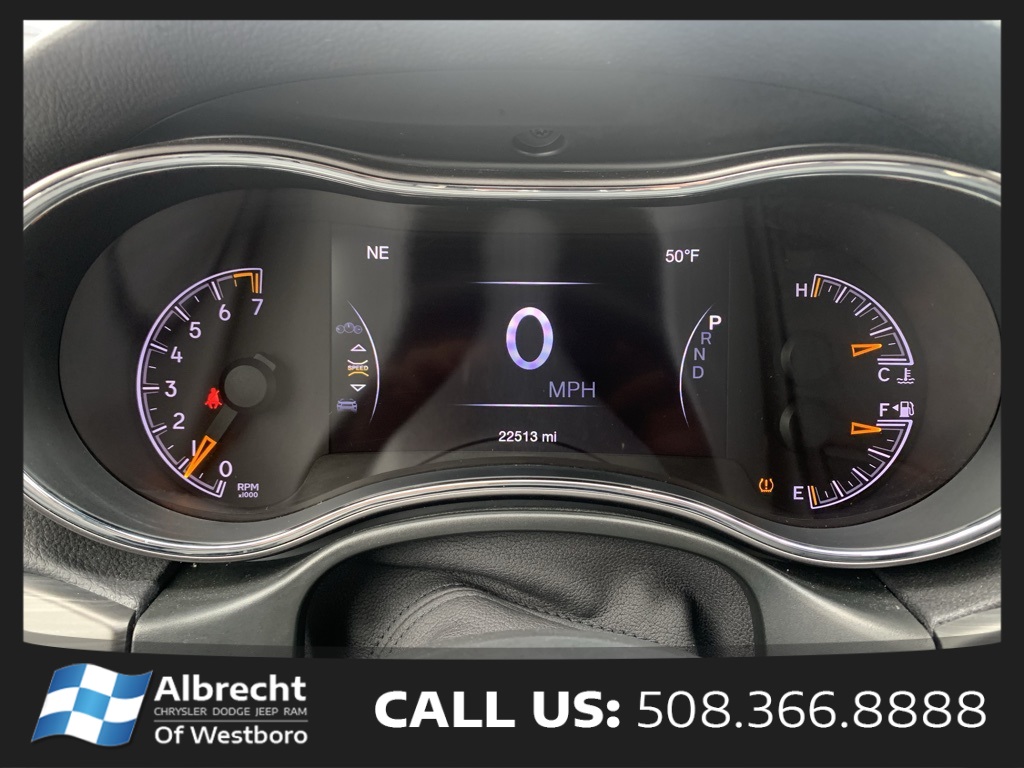 Vehicle image 21 of 27