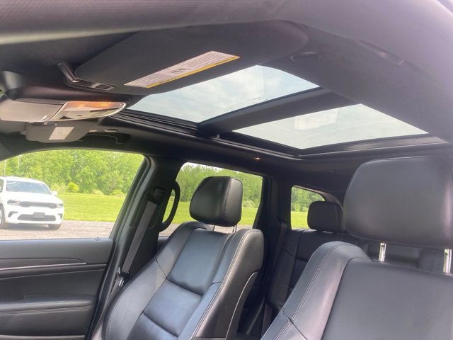 Vehicle image 13 of 20