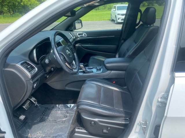 Vehicle image 10 of 20