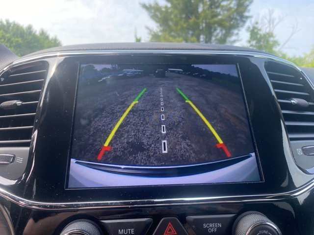Vehicle image 14 of 20