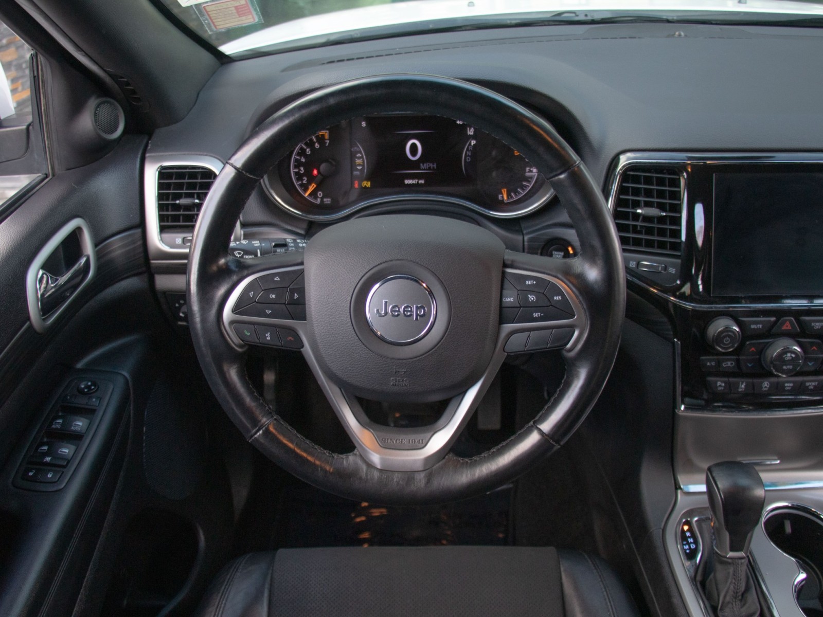 Vehicle image 12 of 26
