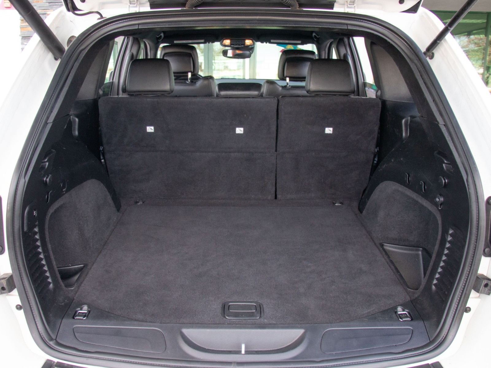 Vehicle image 25 of 26
