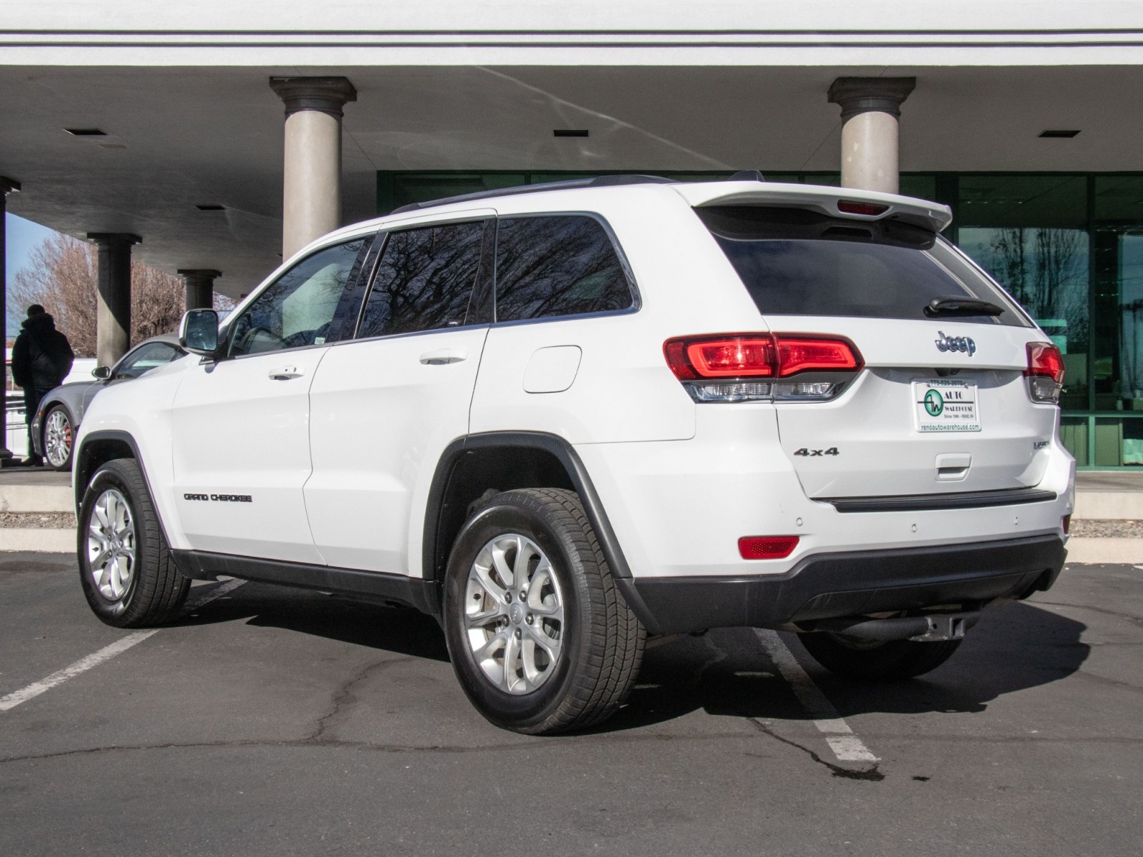 Vehicle image 7 of 26