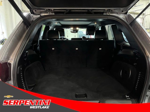 Vehicle image 15 of 39