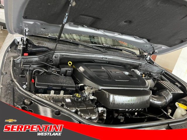 Vehicle image 10 of 39