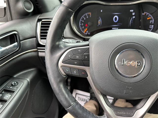 Vehicle image 39 of 42