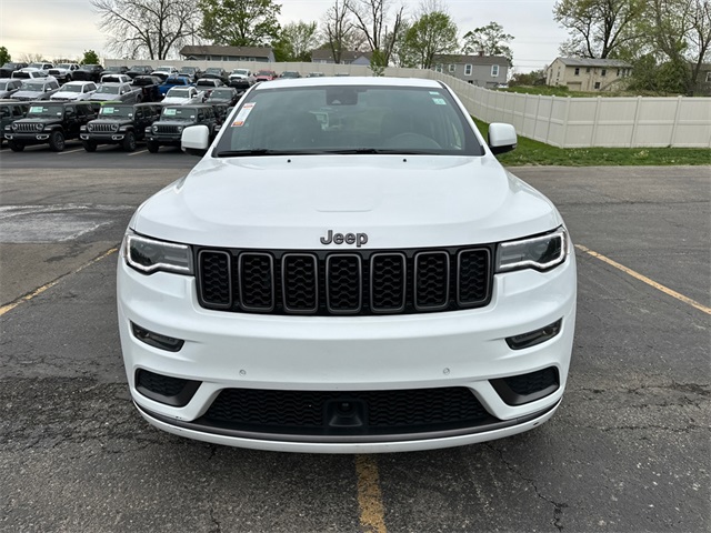 Vehicle image 8 of 42
