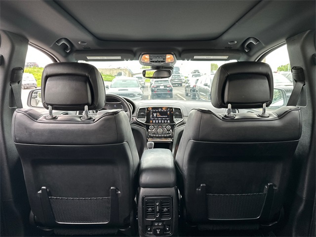 Vehicle image 11 of 42
