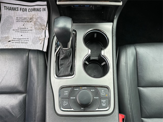 Vehicle image 19 of 42