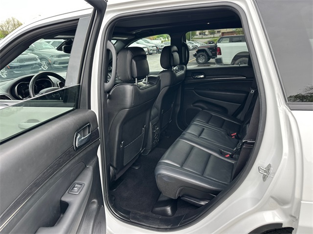 Vehicle image 12 of 42