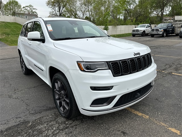 Vehicle image 2 of 42
