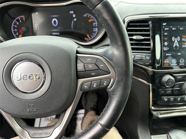 Vehicle image 40 of 42